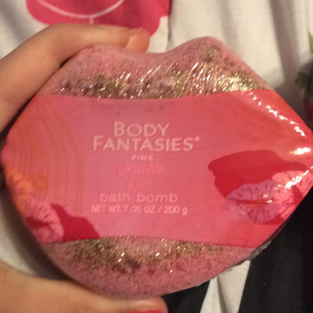 Bath bomb